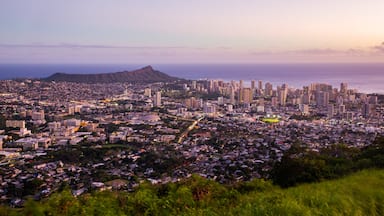 499154-makiki-lower-punchbowl-tantalus